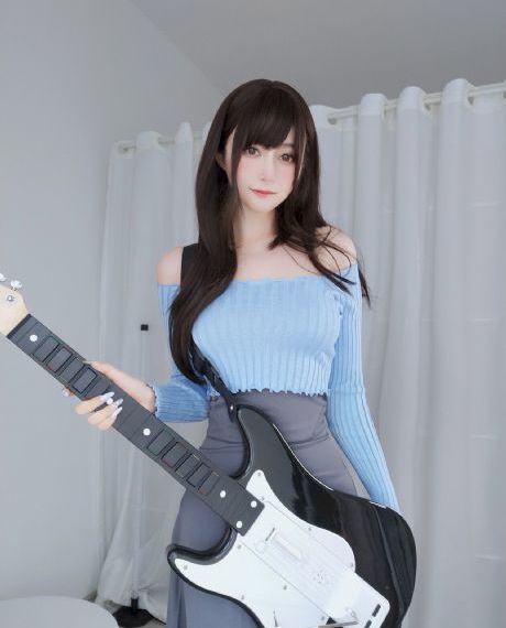 大胸的女大学生