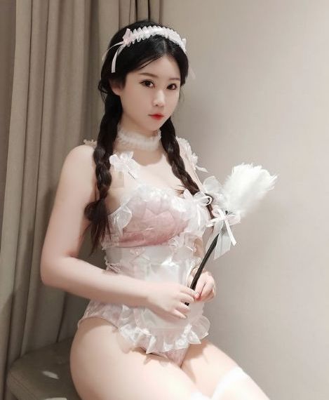 变身成黑辣妹之后就和死党上床了